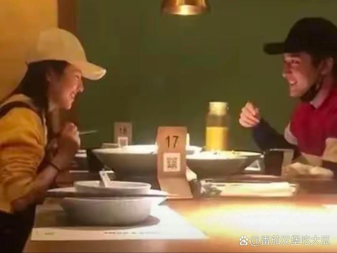 资本、粉圈与狗仔