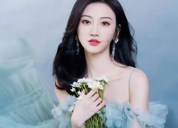 旺夫面相的女明星_娱乐圈天生富贵相女星_朱珠陈红袁咏仪郭晶晶景甜